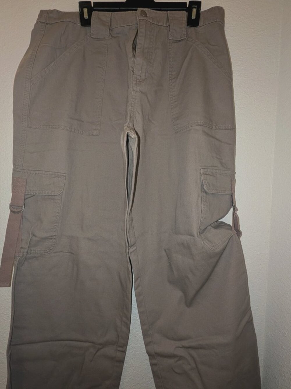RSQ Womens Mid Rise Cargo Tape Pocket Twill Pants Size 33 Never Worn